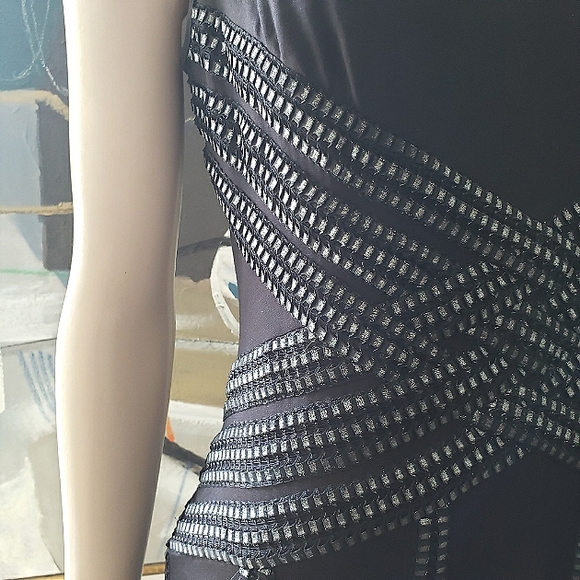 Tadashi Shoji | Jersey Gown with Foil Print Detail - Picture 8 of 14